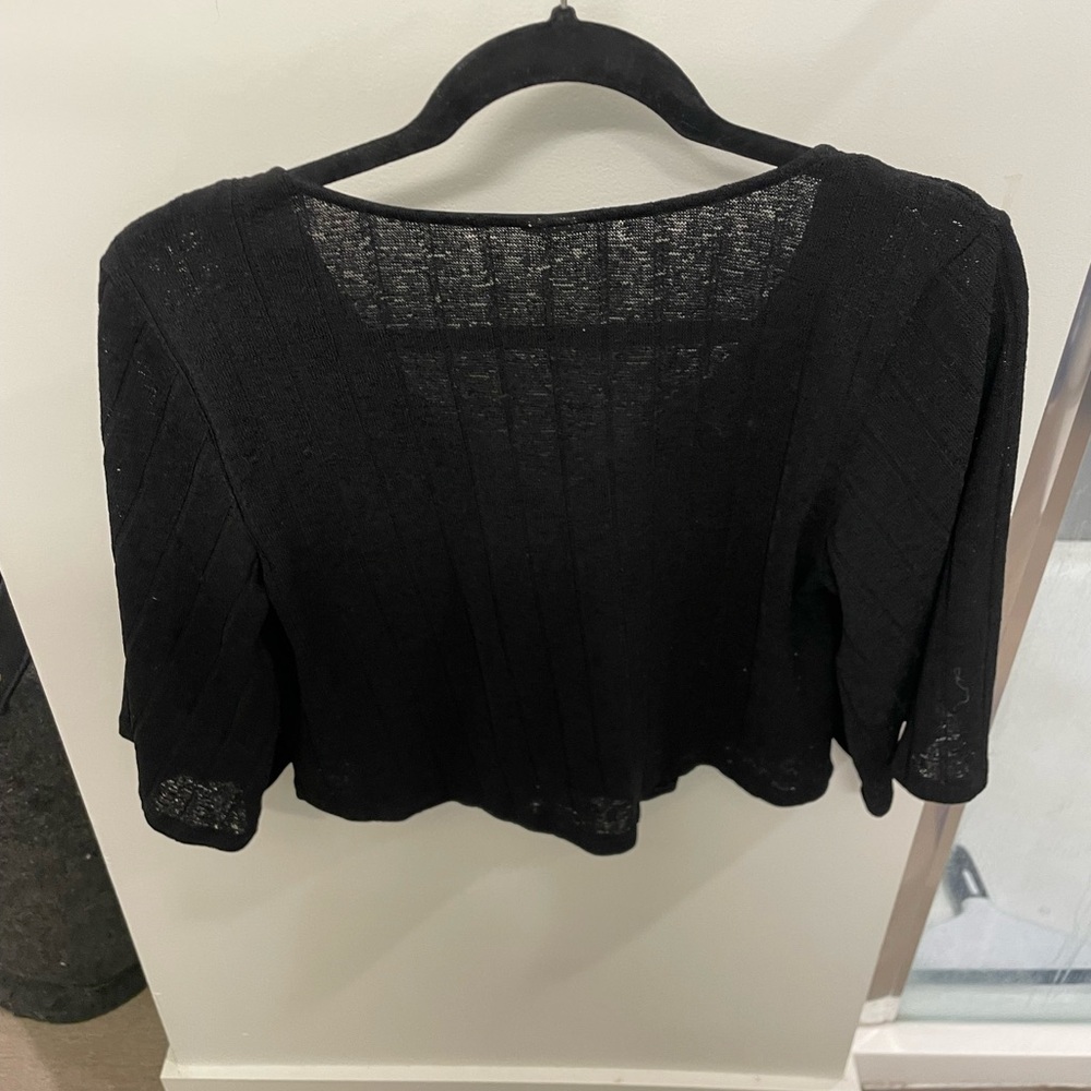 Black Button-Up Bell Sleeve Top - Picture 4 of 4